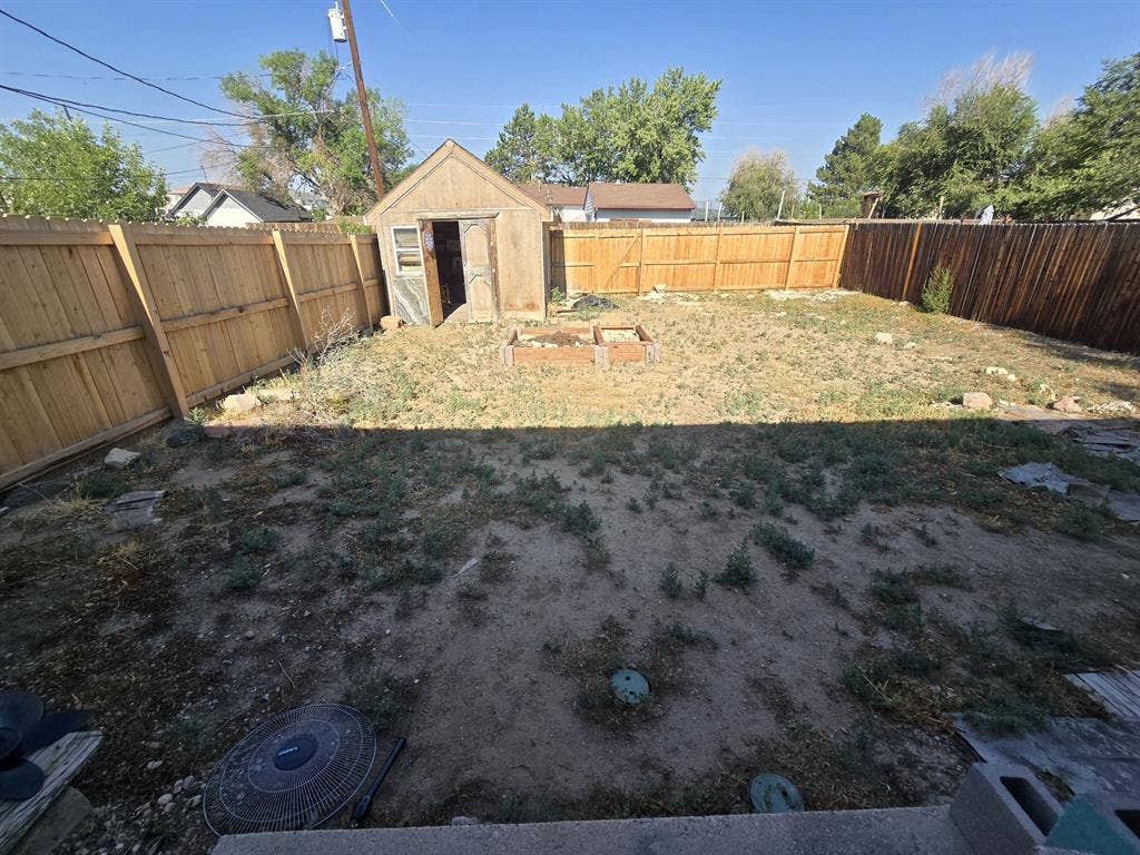 Quiet street, big rooms,fenced yard