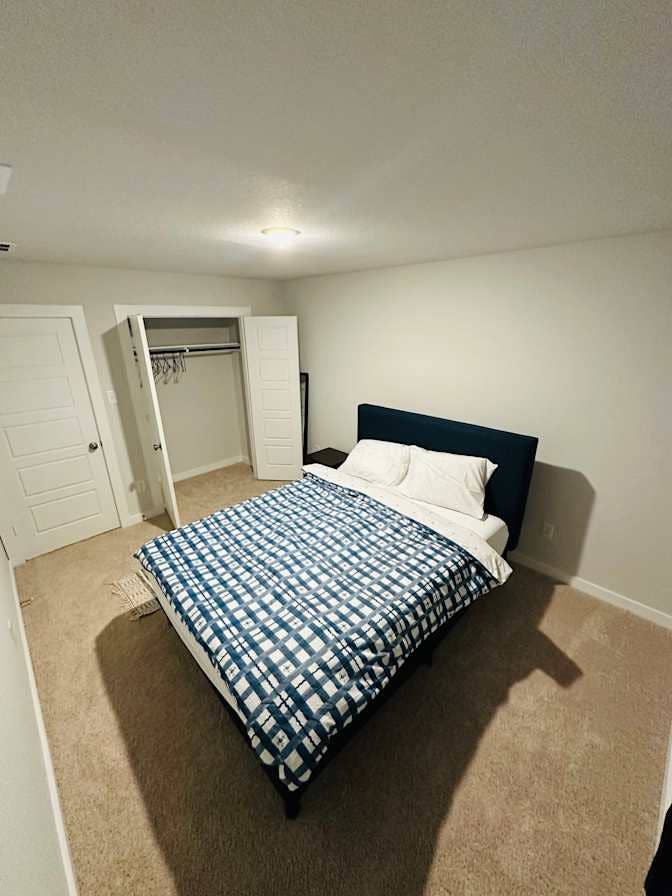 Need Roommates for Furnished Rooms