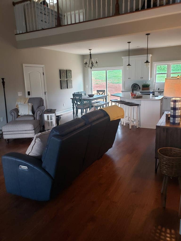 Private room for rent upstairs
