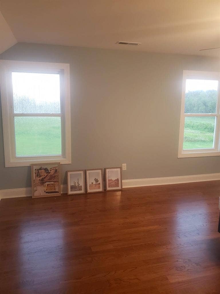 Private room for rent upstairs