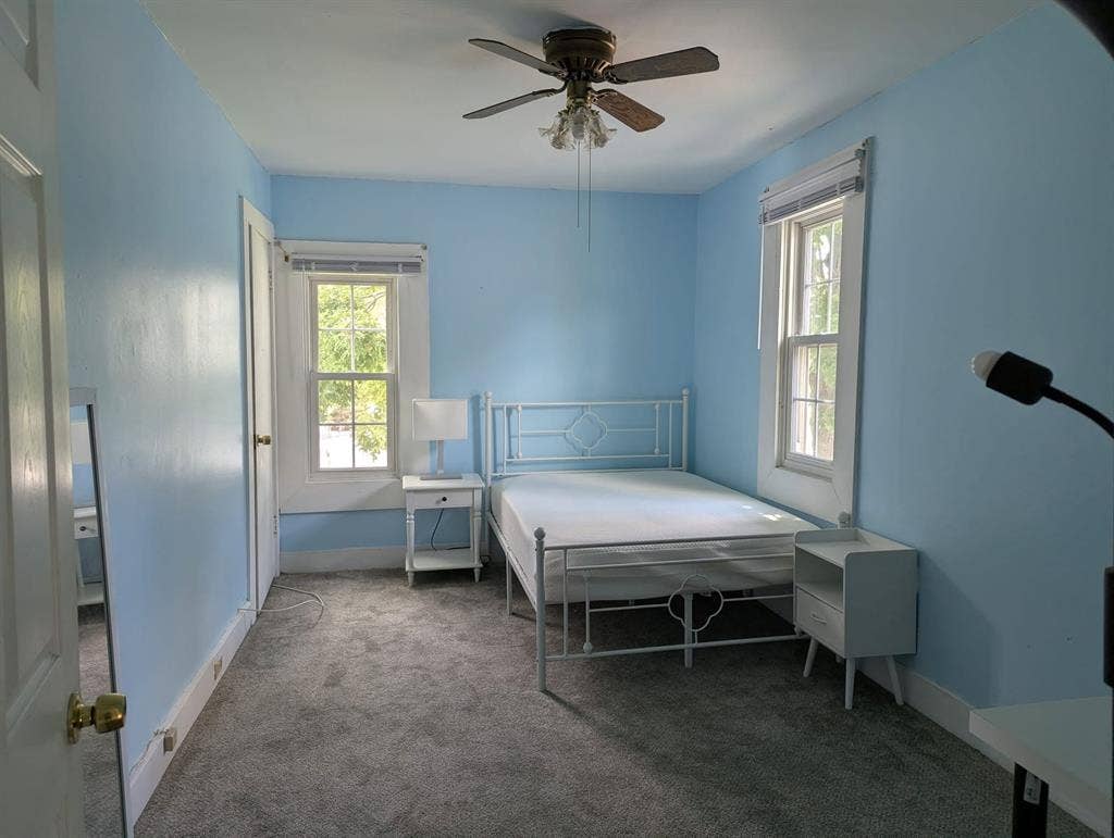 Fully Furnished Room for Rent