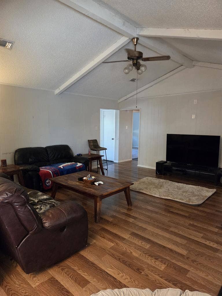 Private bedroom for rent
