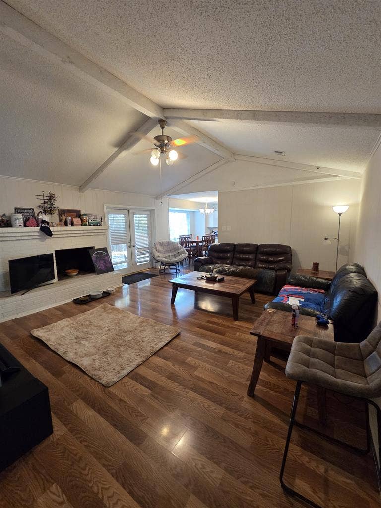 Private bedroom for rent