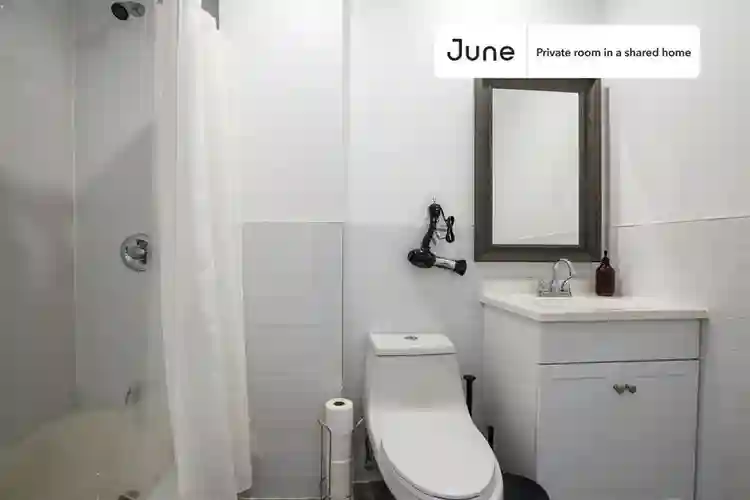 3 BR in New York City