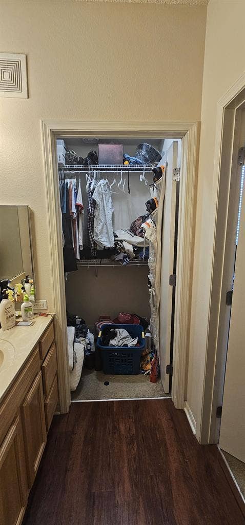 Student lease Takeover