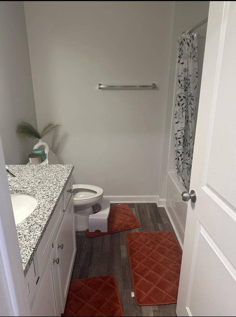$800 | Private room | Female only|