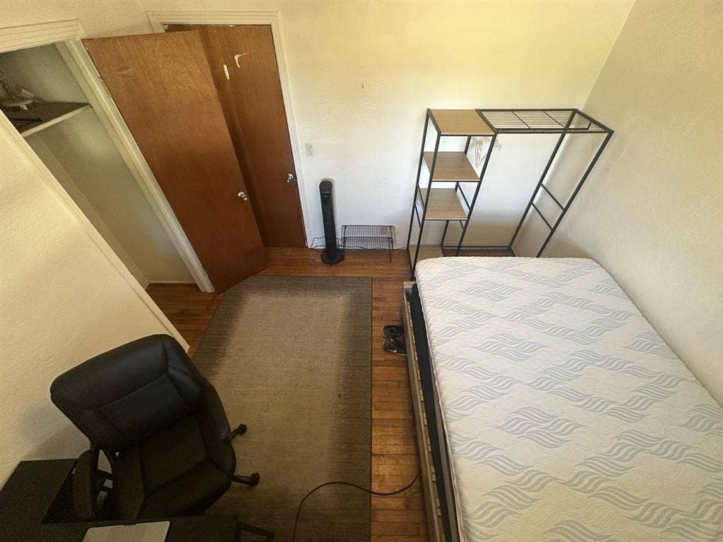 2-MINUTE WALK FROM EMBRY-RIDDLE!
