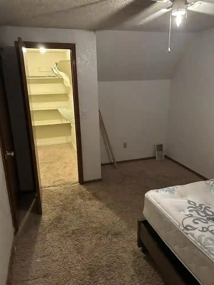 Room for rent