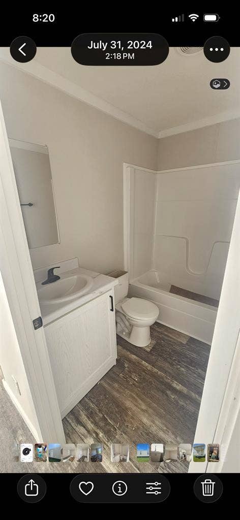 Looking for a roommate