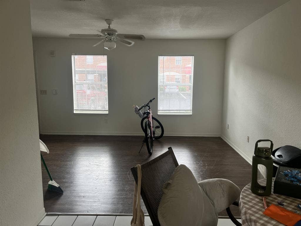 Females Only Single Bedroom UCF