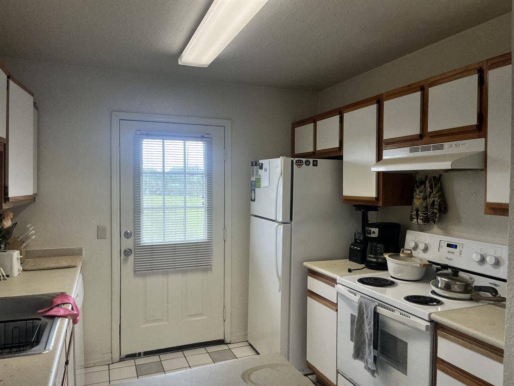 Females Only Single Bedroom UCF
