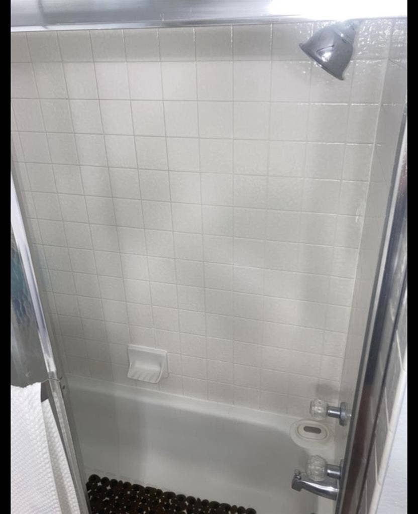 Room for rent for female in NW