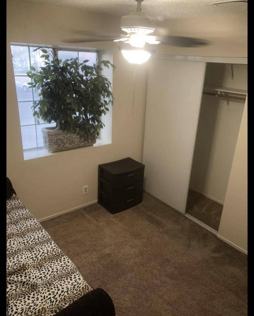 Room for rent for female in NW