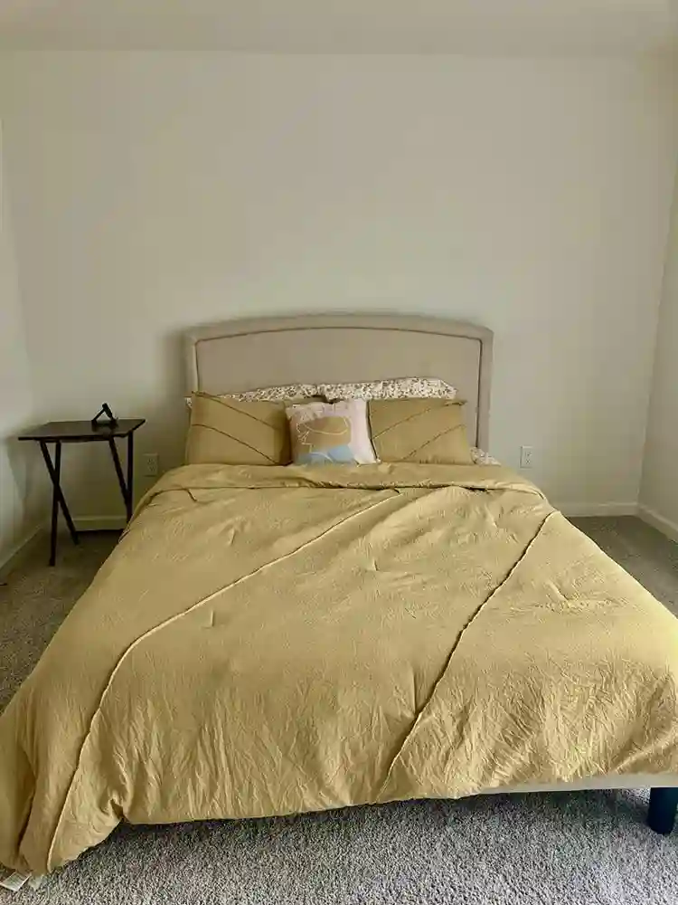 1Bed W Private Bath-US380/Aubrey