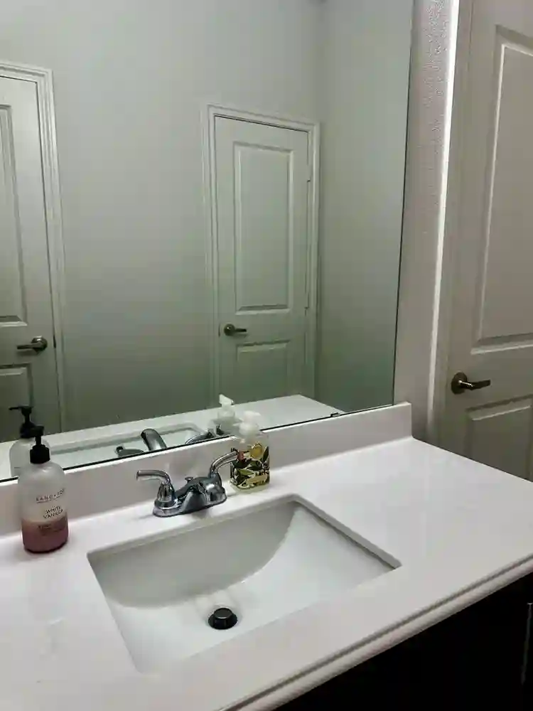 1Bed W Private Bath-US380/Aubrey