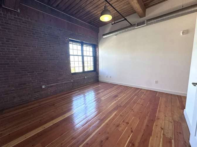 2B/ 2B WEST END PROVIDENCE