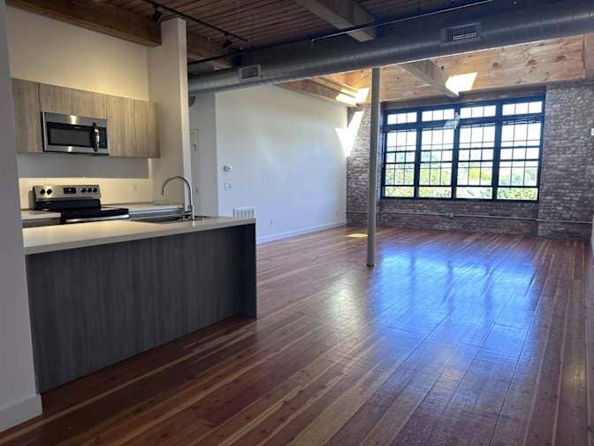 2B/ 2B WEST END PROVIDENCE