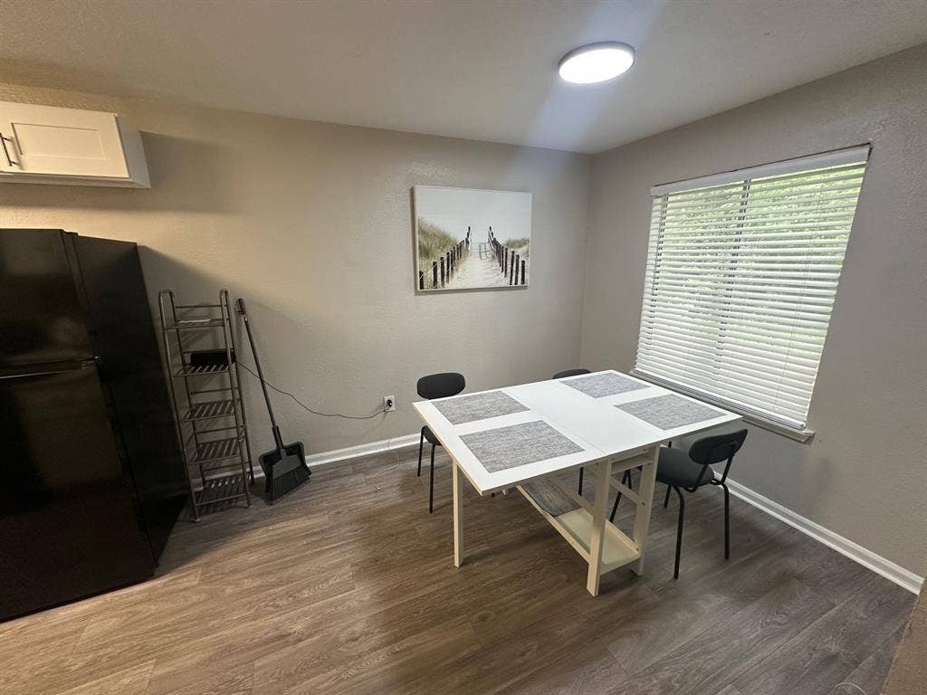 Furnished Room from $950, Gym, Pool