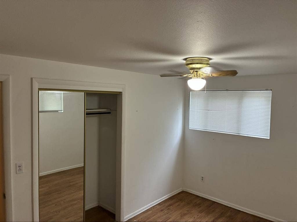 Looking for 1 Male Roommate