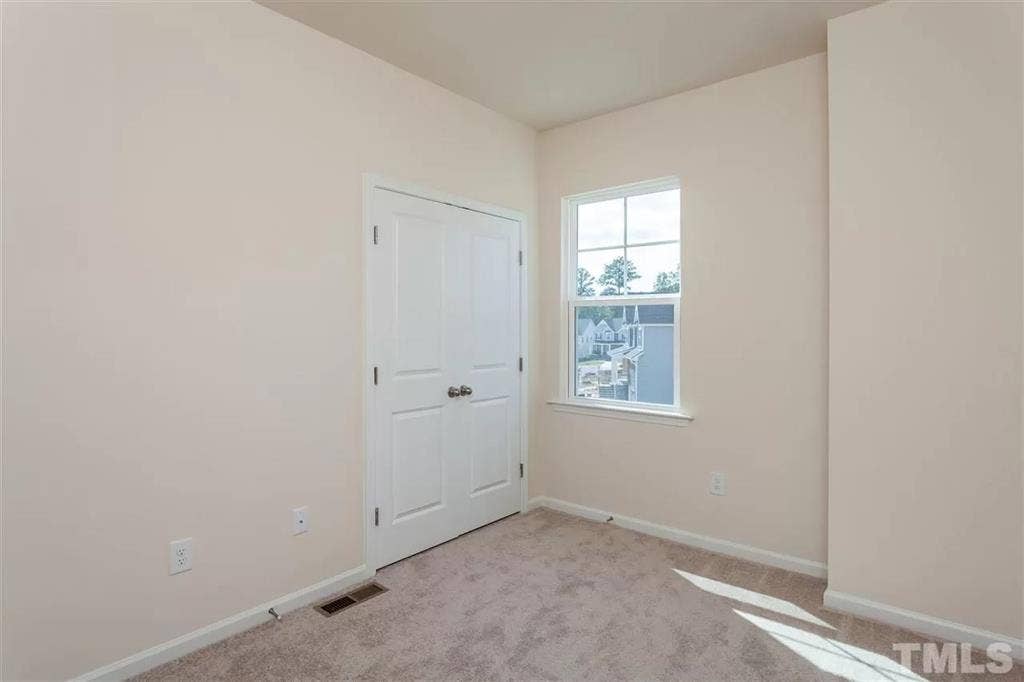 4 BR in Apex
