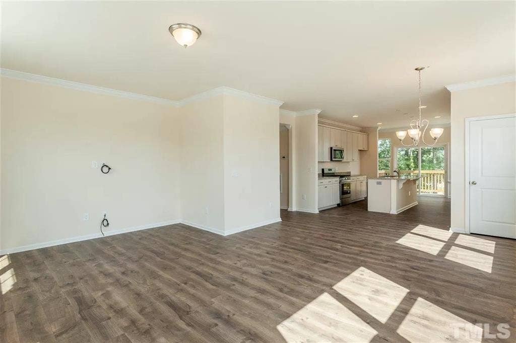 4 BR in Apex