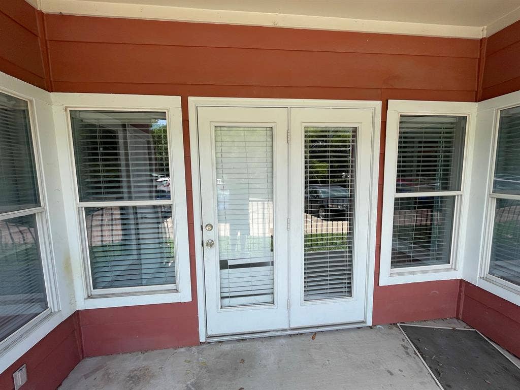 4 BR in Austin