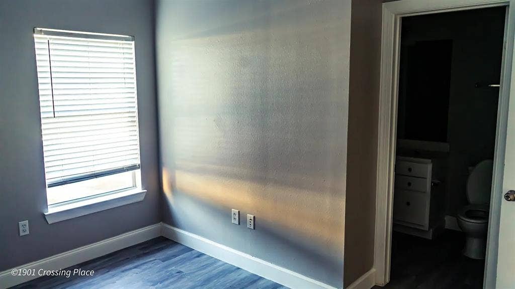 4 BR in Austin