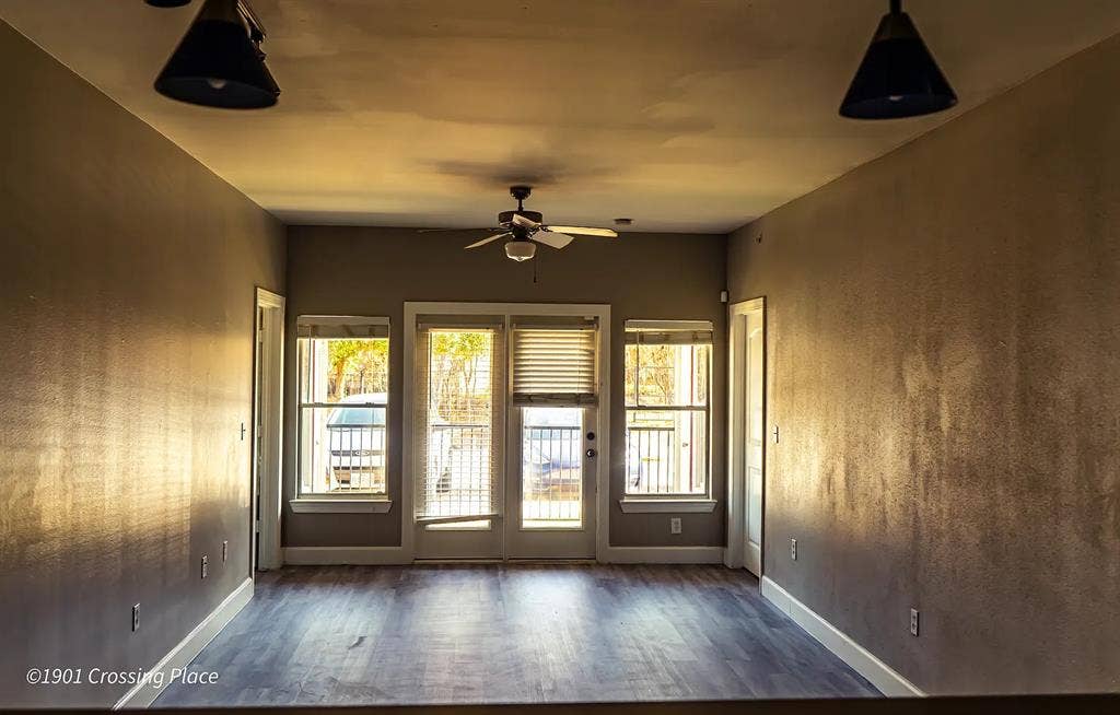 4 BR in Austin