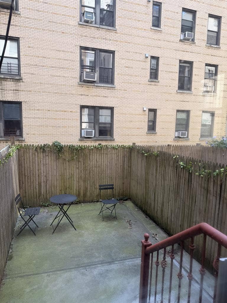Studio in UWS With a Backyard