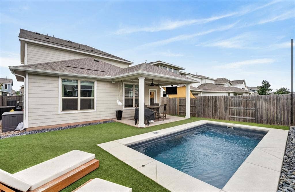 Modern House w Pool