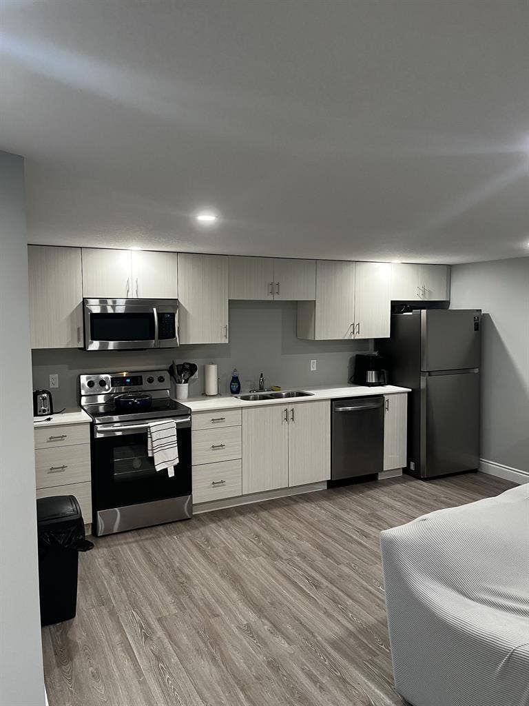 3 Bed Student House, Near Western