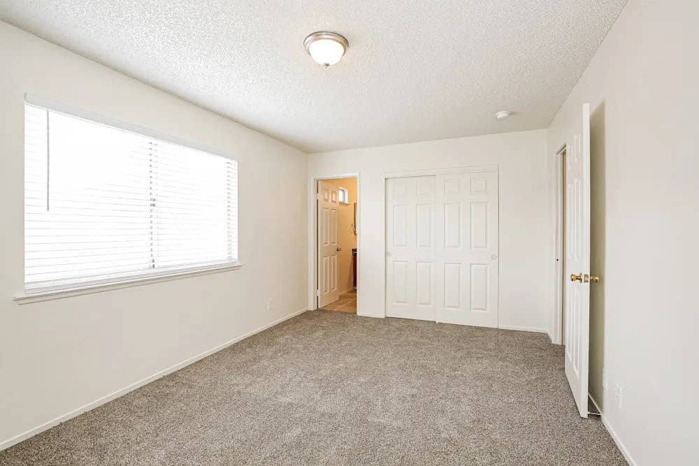 Private Bedroom with Ensuite Ready
