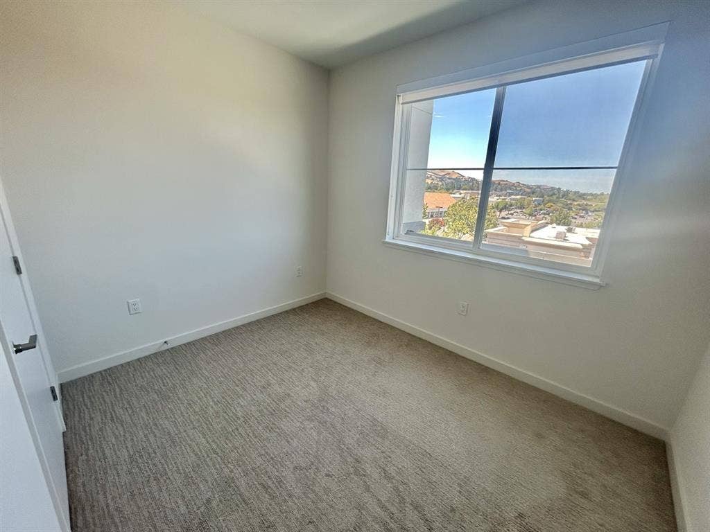 Looking for female roommate!