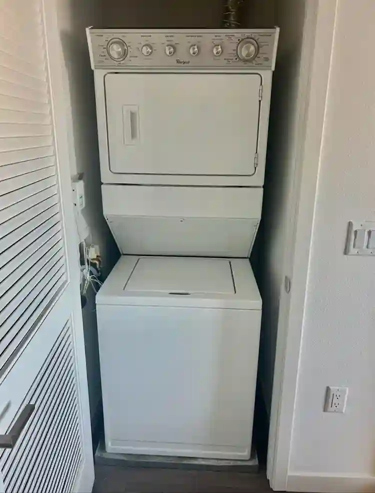 Looking for female roommate!
