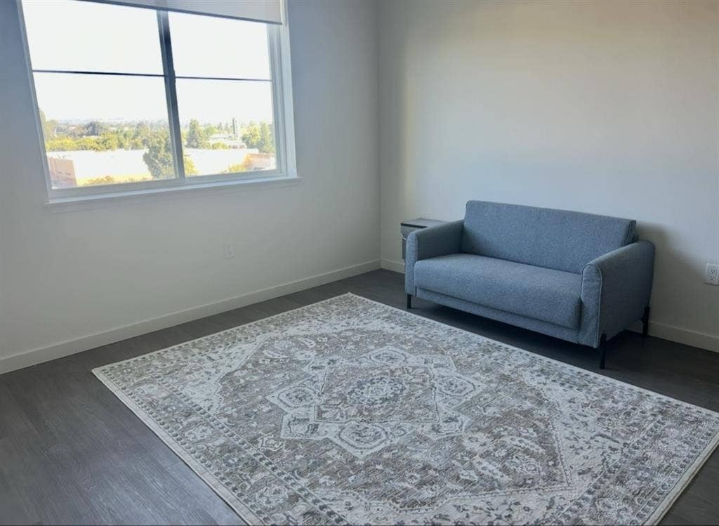 Looking for female roommate!