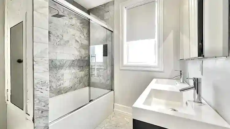 Bright, Light Filled Room for Rent