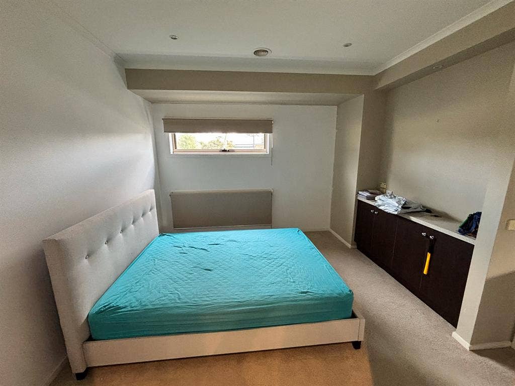 Master Bedroom with Ensuite + AC
