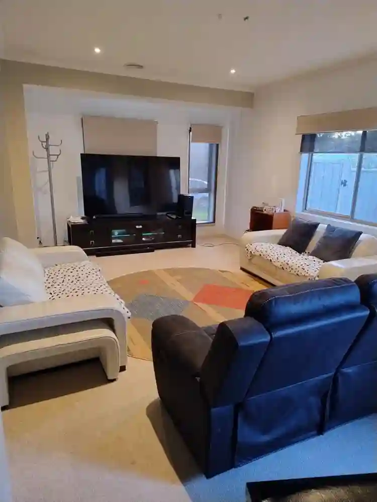 Master Bedroom with Ensuite + AC