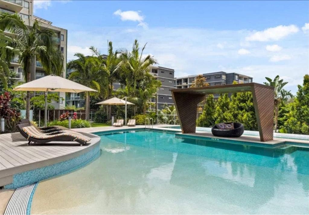 West End Resort Style Complex