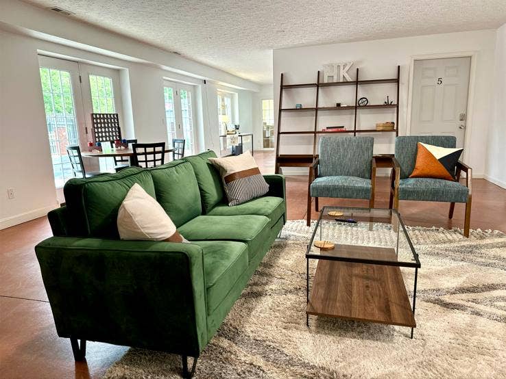 Furnished room, everything incl.
