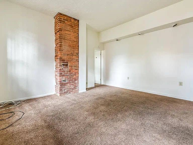 roommate to join us 3 bed 3 bath