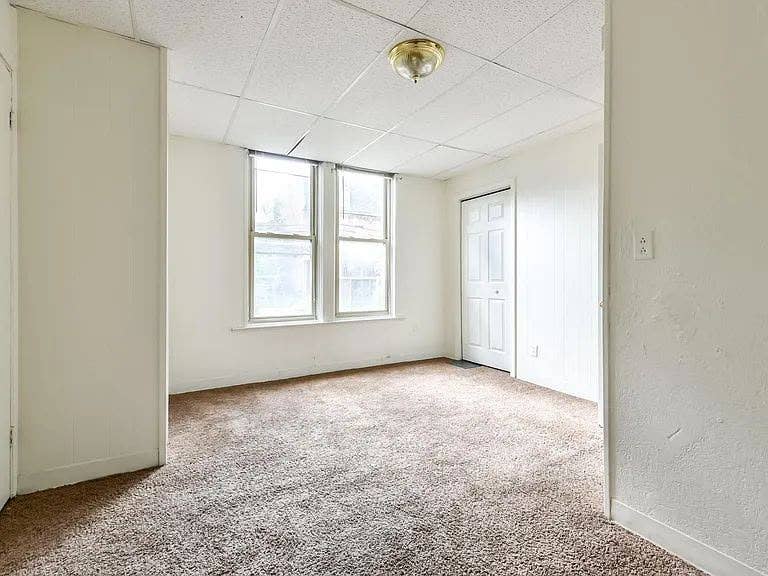 roommate to join us 3 bed 3 bath