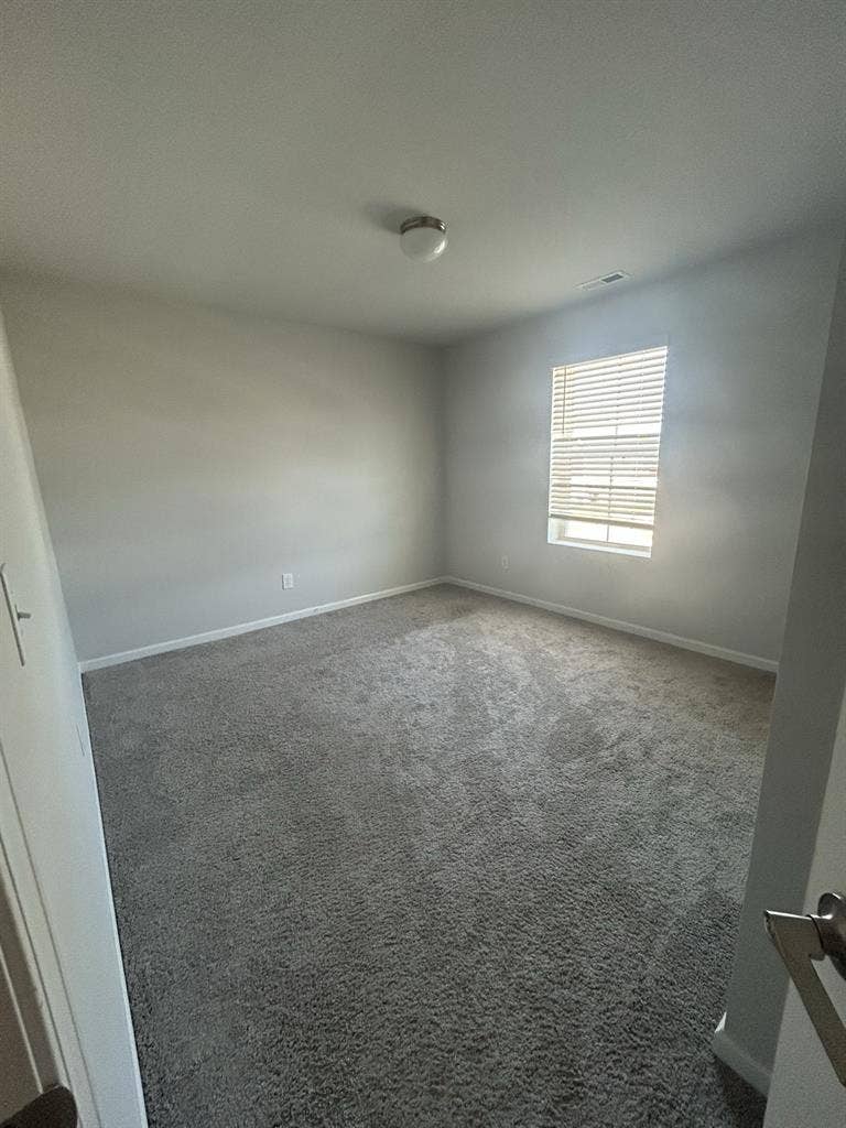 5 bed 3 bath Clayton, NC