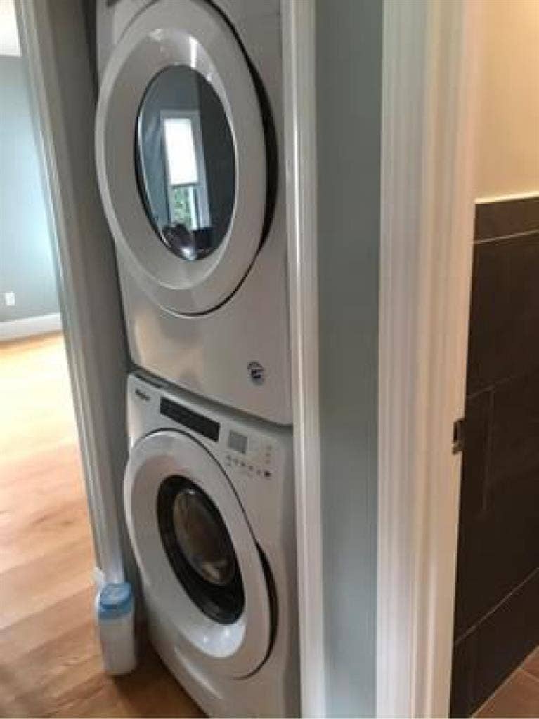 Roommate wanted