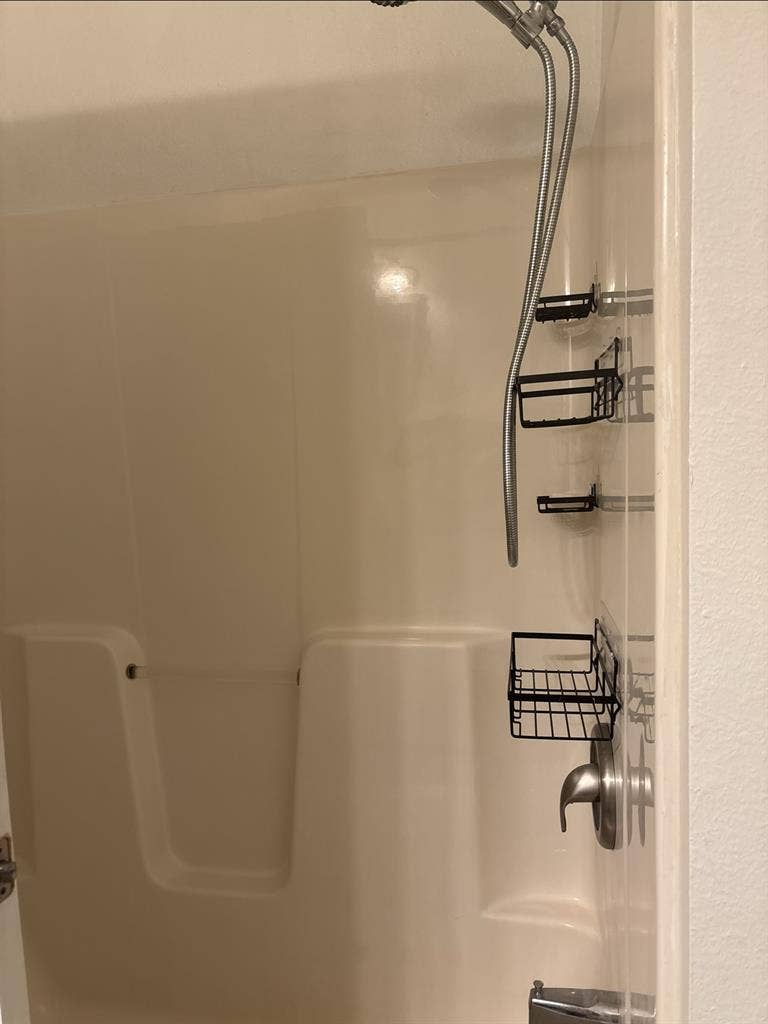 Salem, Ma - $1,500 a mth