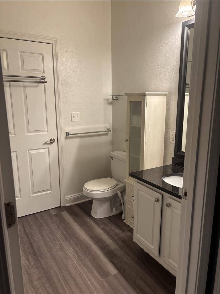 Salem, Ma - $1,500 a mth