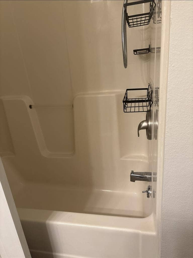 Salem, Ma - $1,500 a mth