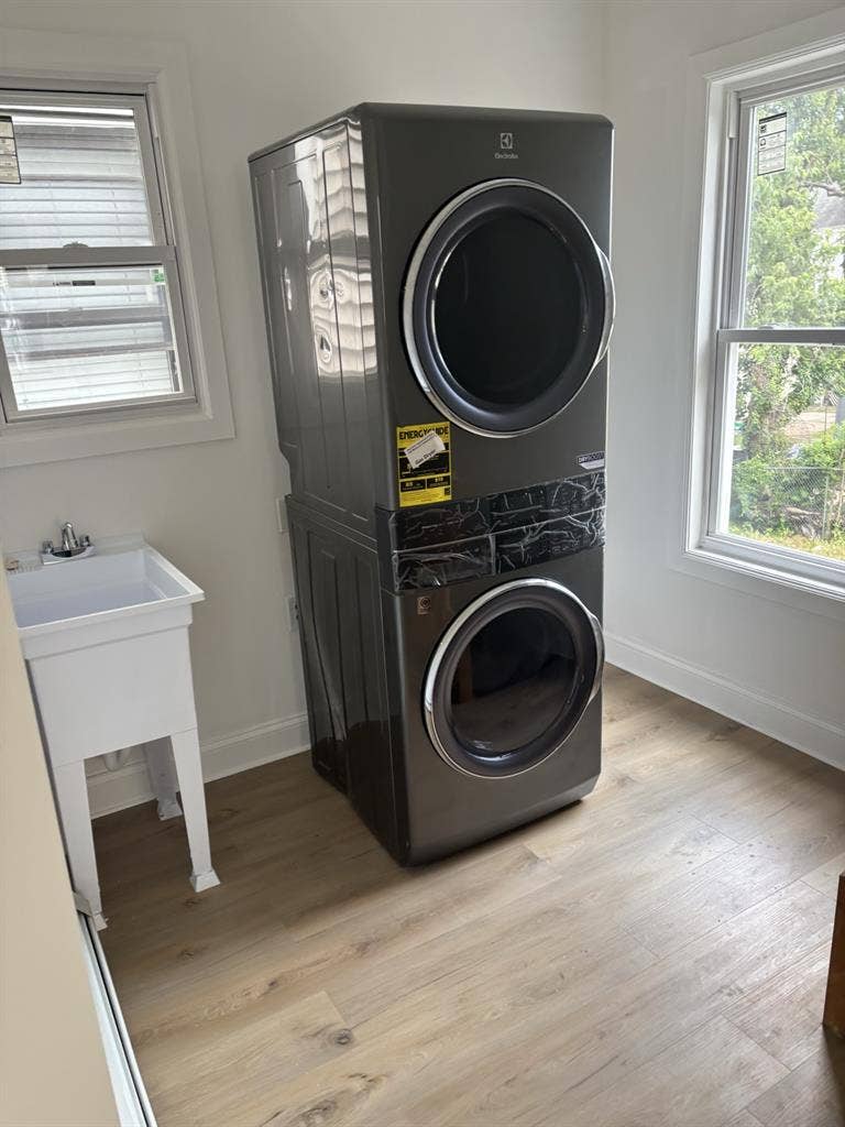 Brand new - 5 bed 2 bath!
