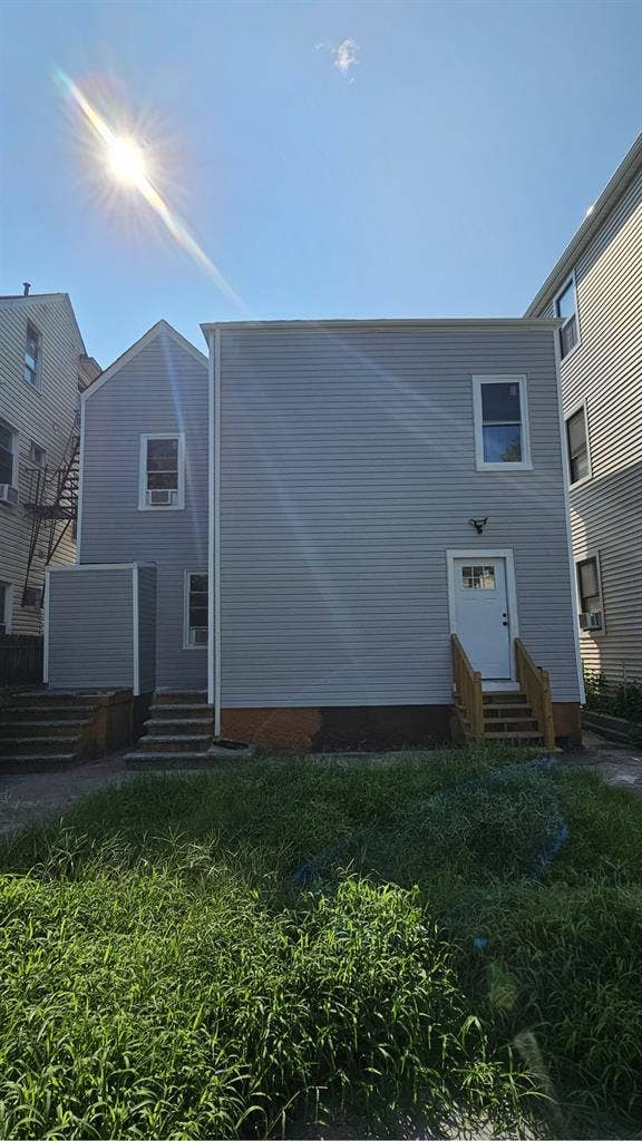 Brand new - 5 bed 2 bath!