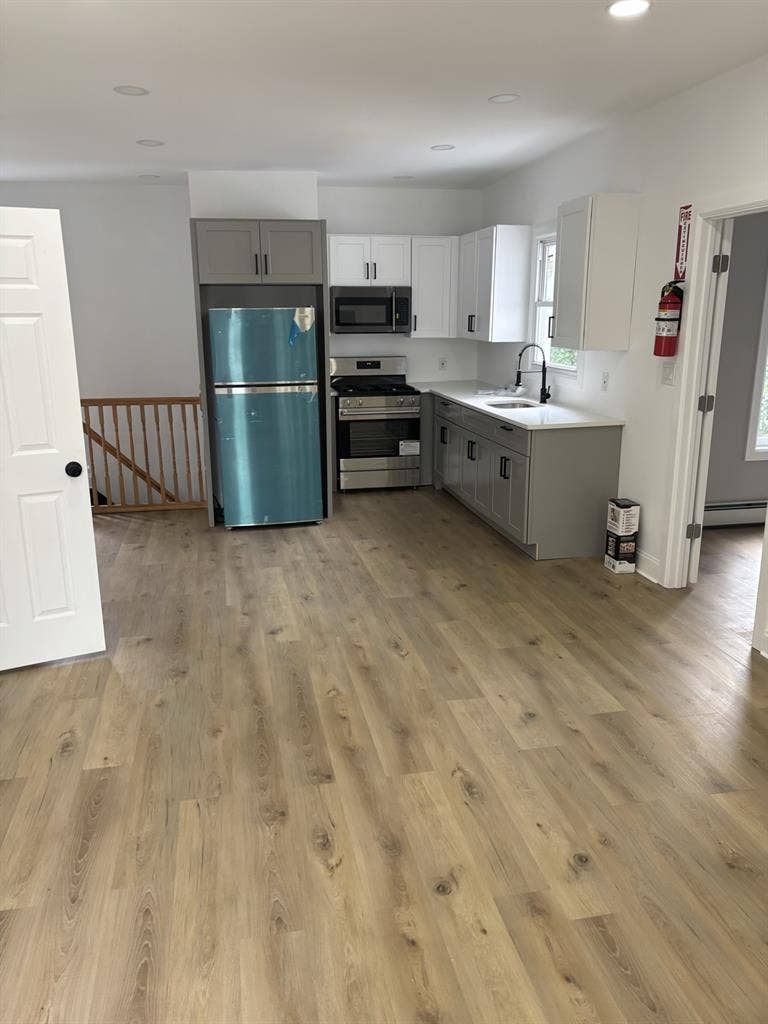 Brand new - 5 bed 2 bath!